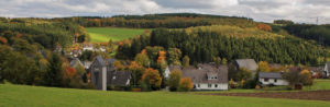 Herbstlicher Ausblick vom Friedhof